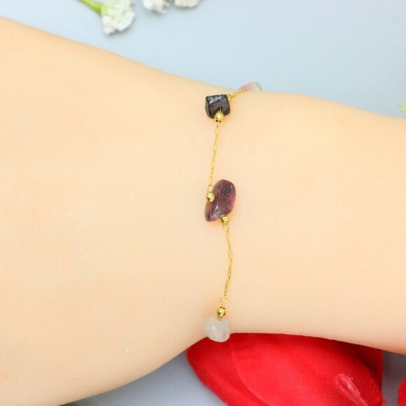 "Elegant & Trendy Bracelet, A Perfect Gift for Women, Thoughtful, EVCH1026 - Picture 4 of 9